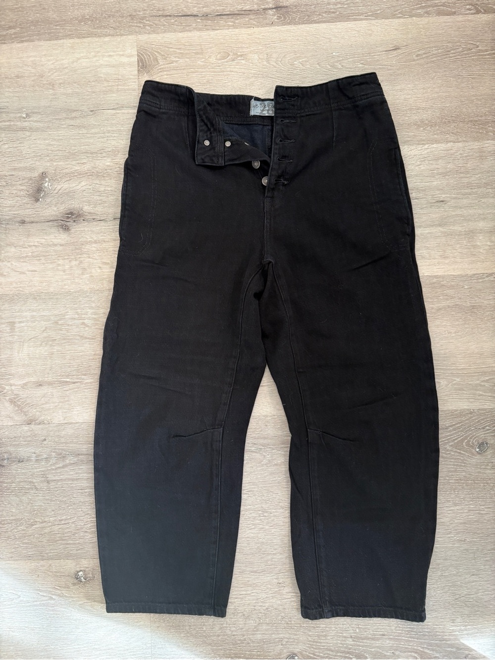 Free People Women's Black Cropped Relaxed Jeans